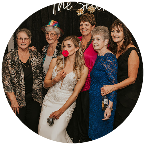 Cleveland wedding group in SSE photo booth